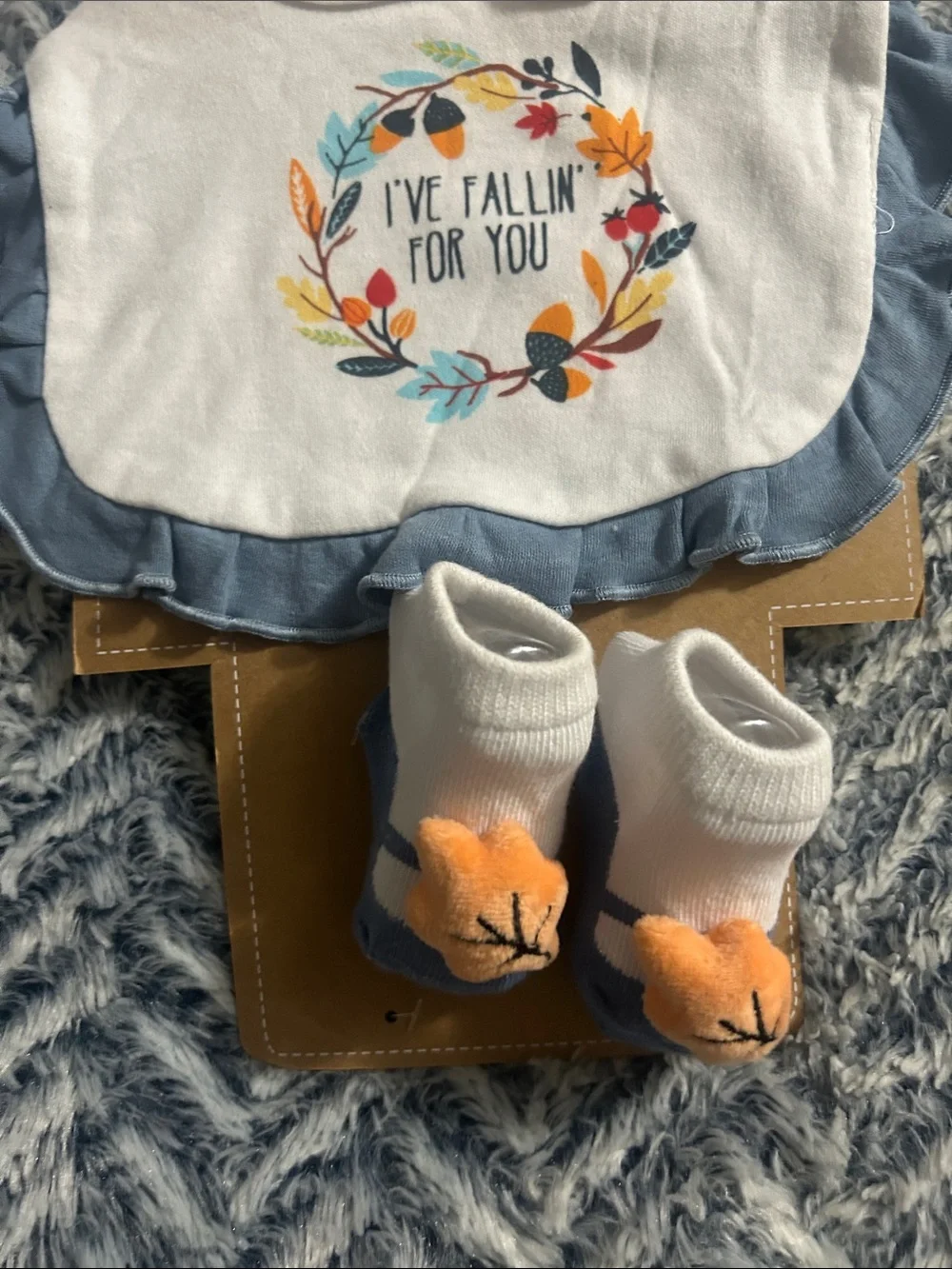 Lila & Jack white bib